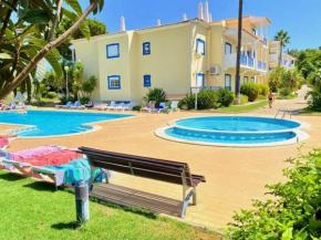 Flamingo´s Apartment w/ 2 swimming pool